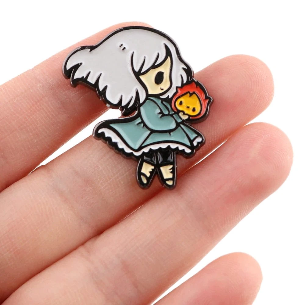Howl’s Moving Castle – Chibi Sophie And Calcifer Badge Pin 4 Howl’s Moving Castle – Chibi Sophie And Calcifer Badge Pin - Image 4