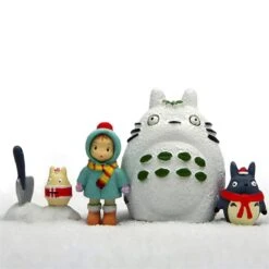 My Neighbor Totoro – Totoro Family And Mei Winter Christmas Figures 4pcs/set